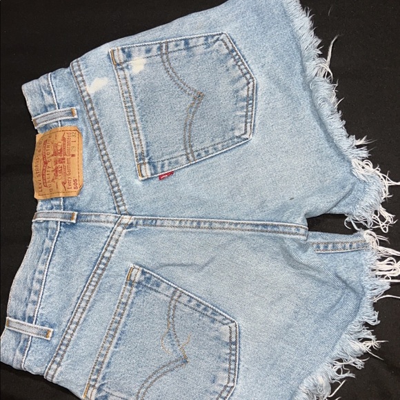 Levi shorts! - Picture 4 of 10